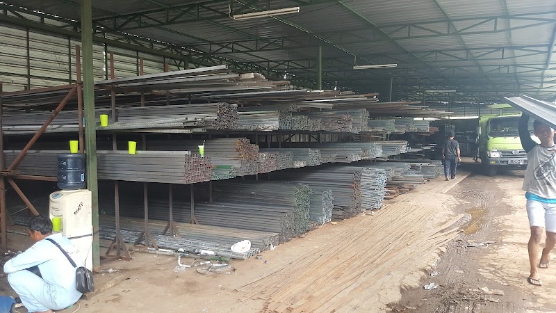 Besi yang Menopang Cilacap: Pilihan Terbaik untuk Konstruksi Anda